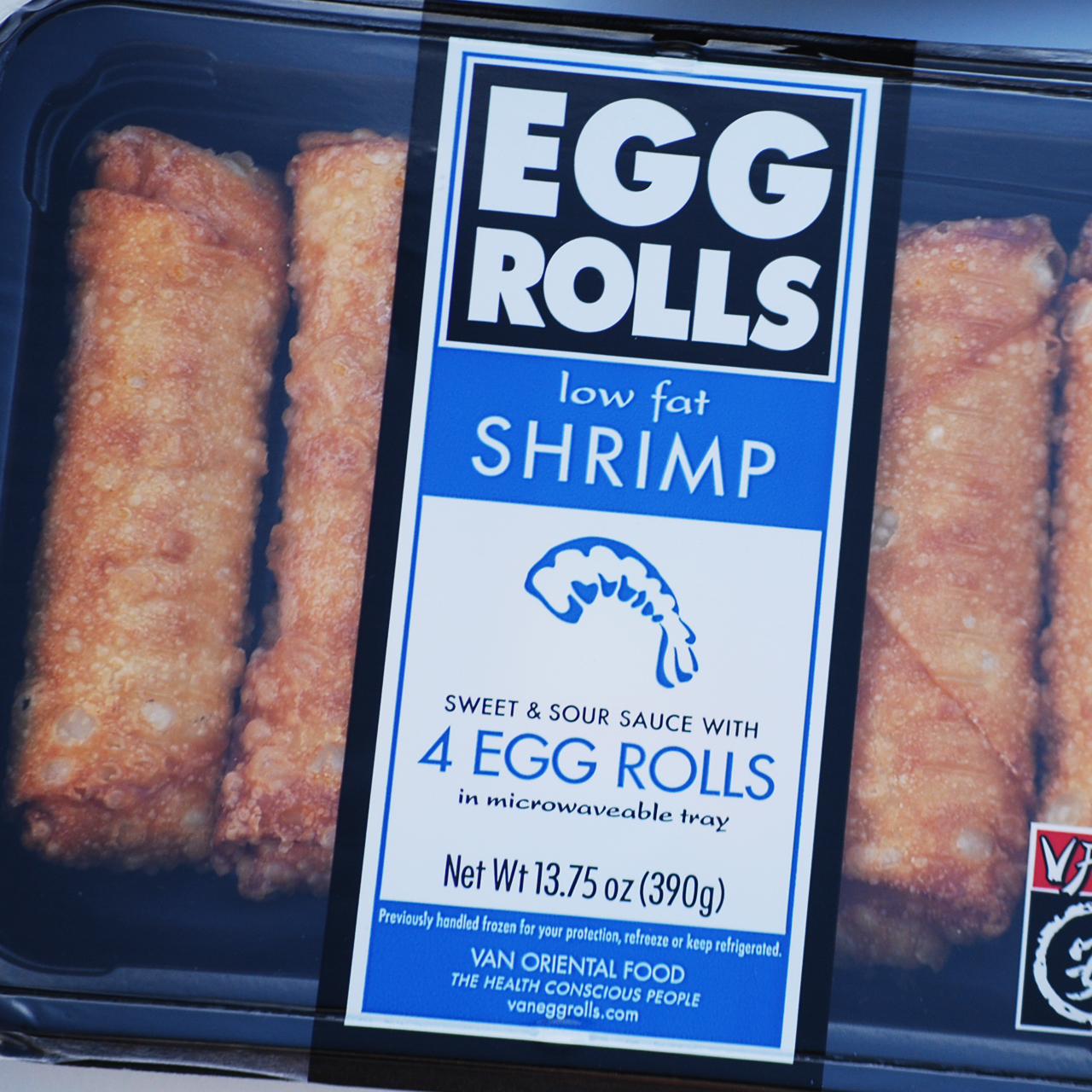 An image of Van's Kitchen fresh shrimp eggroll package design